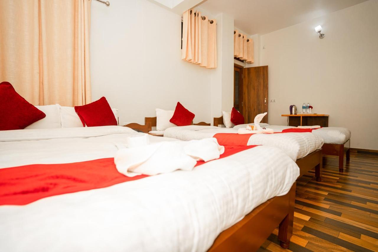 Hotel Dela Mount Pokhara Luaran gambar