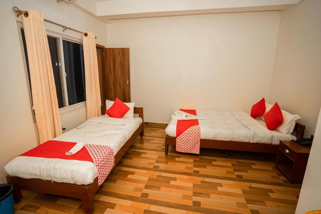 Hotel Dela Mount Pokhara Luaran gambar