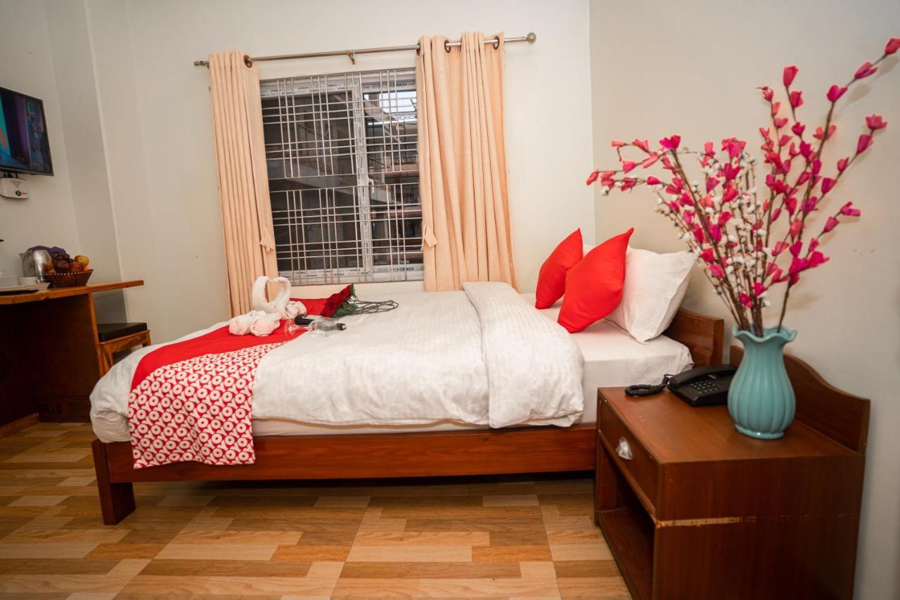 Hotel Dela Mount Pokhara Luaran gambar