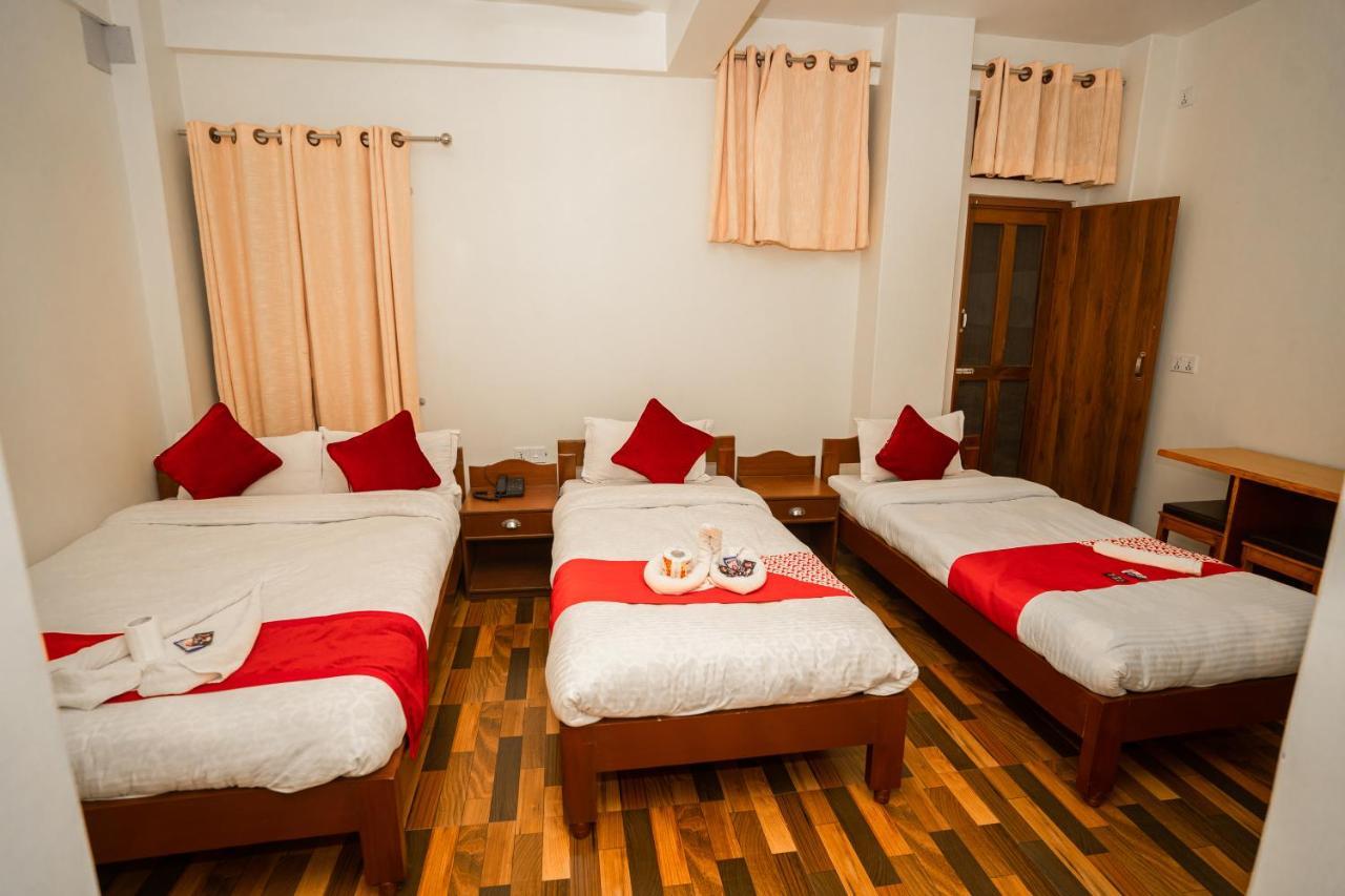 Hotel Dela Mount Pokhara Luaran gambar
