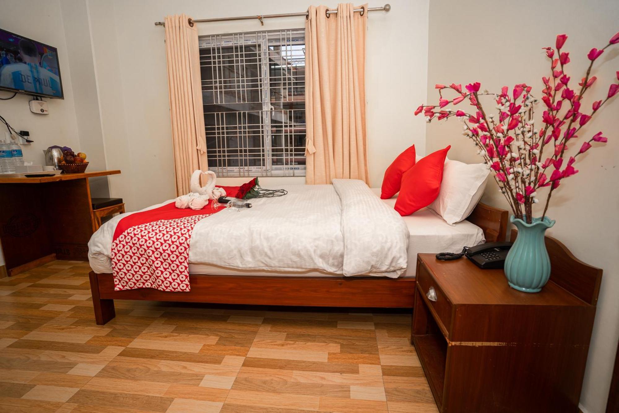 Hotel Dela Mount Pokhara Luaran gambar